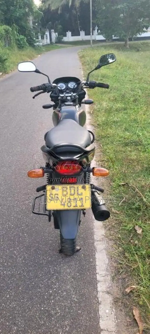 Bajaj Platina 125 2016 Motorbike (Used)