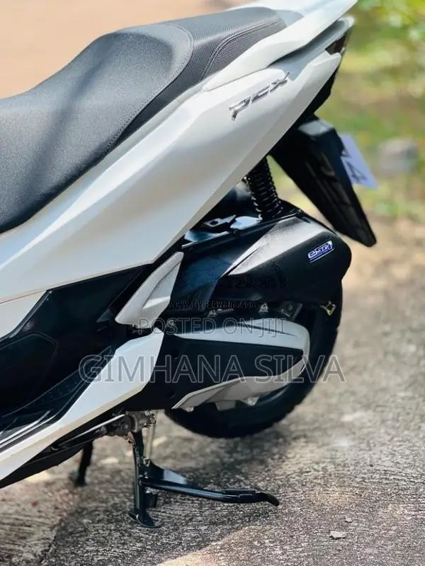 Honda Pcx 2025 Motorbike (Used)