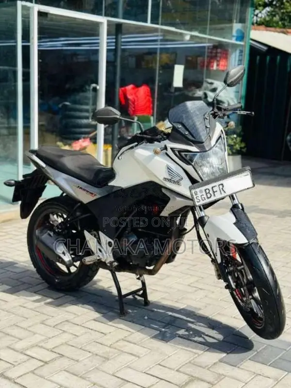 Hero CB Hornet 2017 Motorbike (Used)