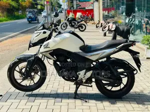 Hero CB Hornet 2017 Motorbike (Used)