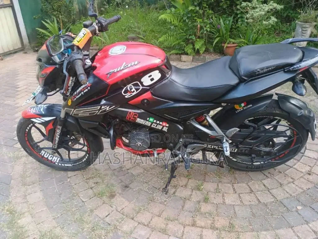 Bajaj Pulsar NS160 2018 Motorbike (Used)
