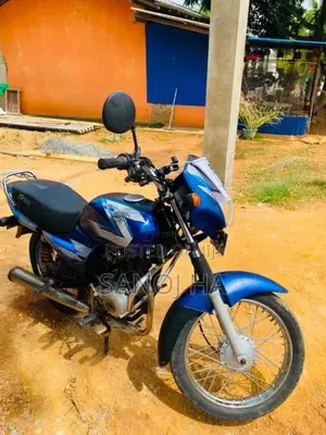 Bajaj CT-100 2004 Motorbike (Used)