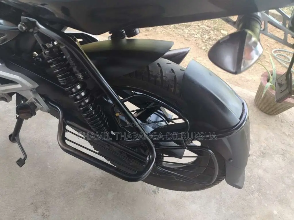Bajaj Pulsar 2013 Motorbike (Used)