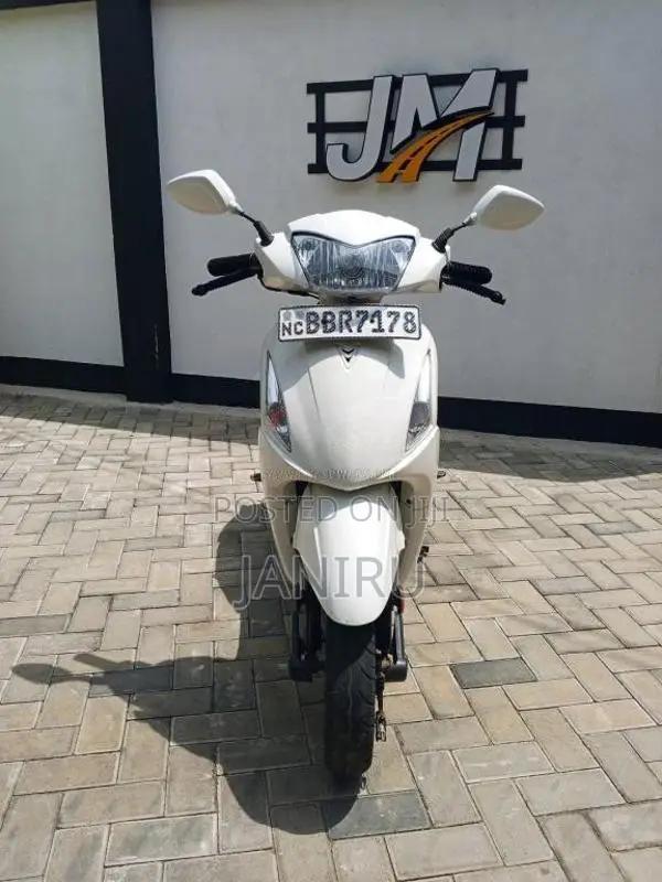 Hero Pleasure 2015 Motorbike (Used)
