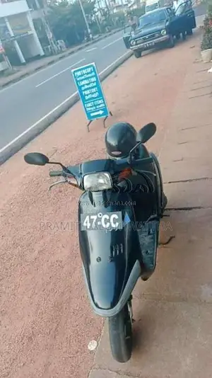Honda Scooter 2013 Motorbike (Used)