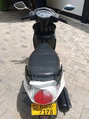 Hero Pleasure 2015 Motorbike (Used)