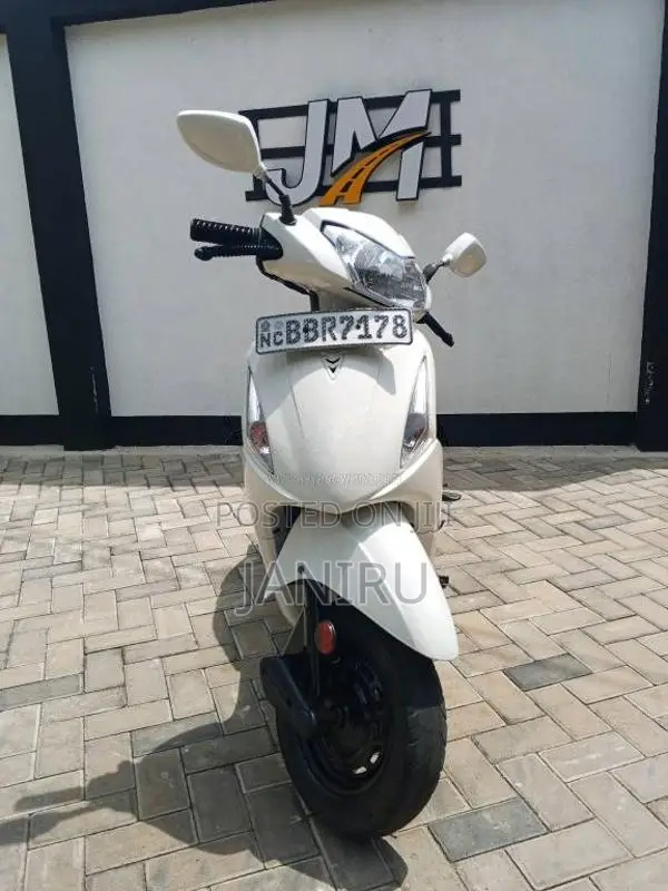 Hero Pleasure 2015 Motorbike (Used)