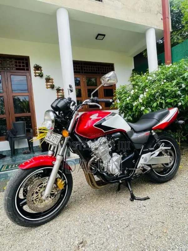Honda Cb 400 Revo 2009 Motorbike (Used)