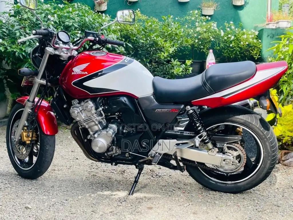 Honda Cb 400 Revo 2009 Motorbike (Used)
