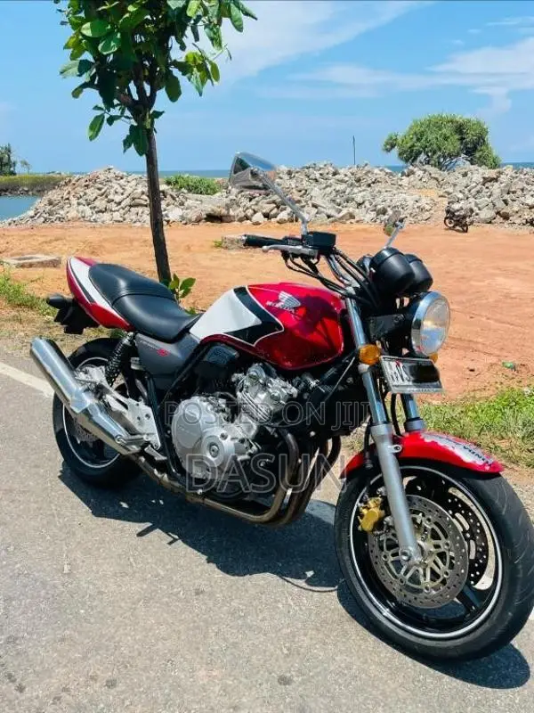 Honda Cb 400 Revo 2009 Motorbike (Used)