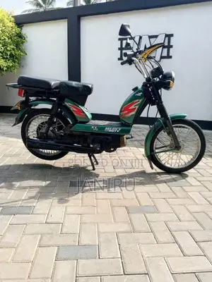 TVS XL Super Heavy Duty 2017 Motorbike Unregistered (Recondition)