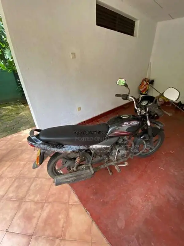 Bajaj Platina 2015 Motorbike (Used)