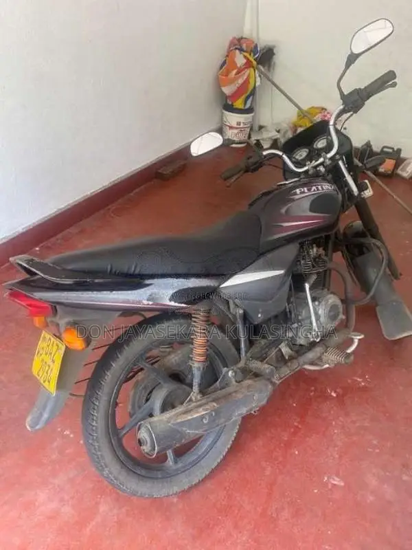 Bajaj Platina 2015 Motorbike (Used)