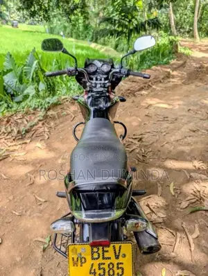 Bajaj Discover 2017 Motorbike (Used)