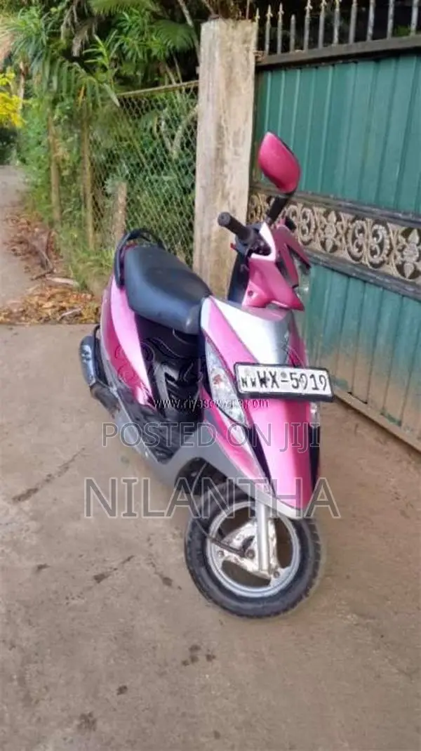 Bajaj Platina 2010 Motorbike (Used)