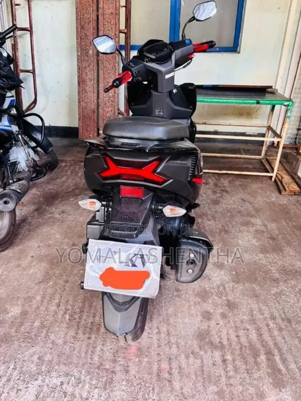 Hero XOOM 110 2026 Motorbike (Used)