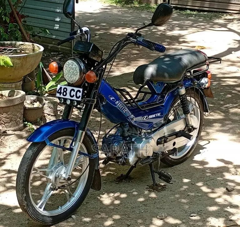 Kinetic Safari 2014 Motorbike (Used)