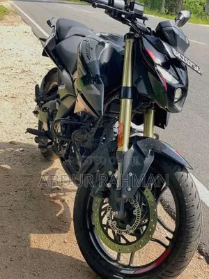Bajaj Pulsar N160 Premium 2025 Motorbike (Used)