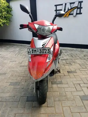 TVS Scooty Streak 2012 Motorbike (Used)