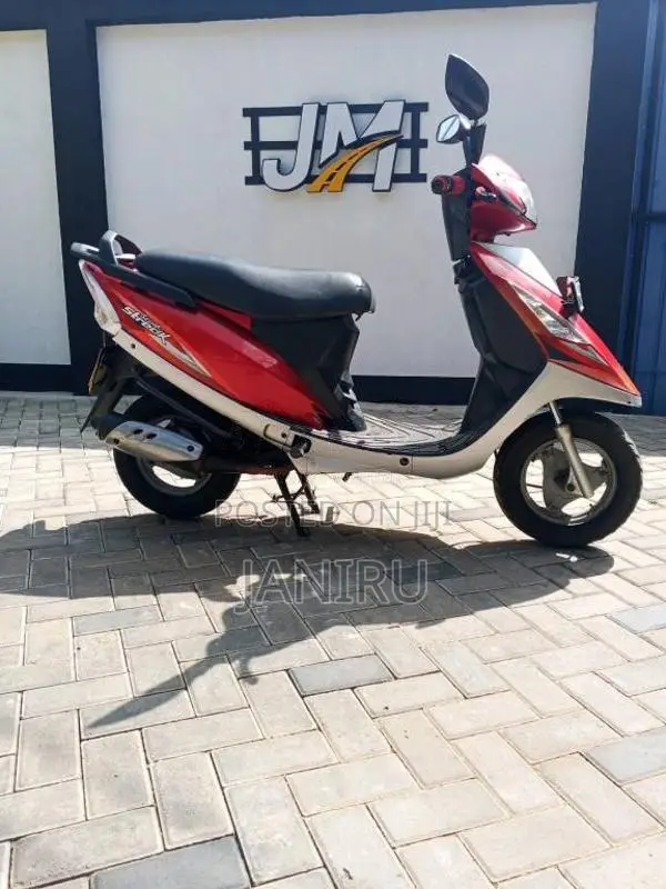 TVS Scooty Streak 2012 Motorbike (Used)