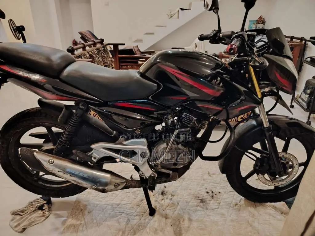 Bajaj Pulsar 2011 Motorbike (Used)