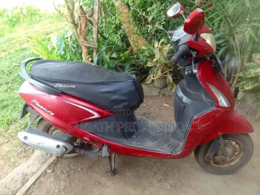 Hero Pleasure 2015 Motorbike (Used)