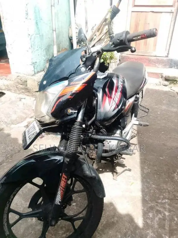 Bajaj Discover 2015 Motorbike (Used)
