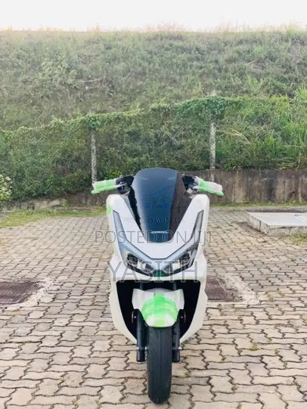 Honda PCX 160 2025 Motorbike (Used)