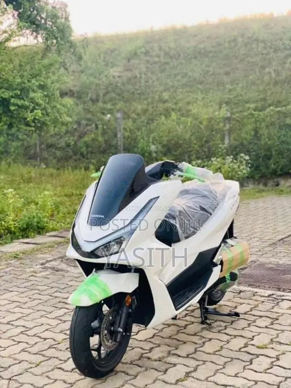 Honda PCX 160 2025 Motorbike (Used)