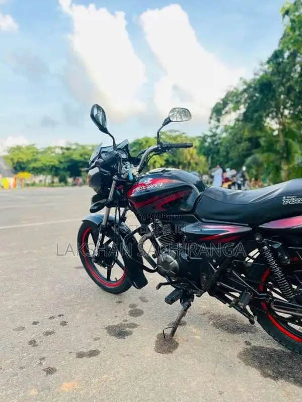 Bajaj Discover 2011 Motorbike (Used)