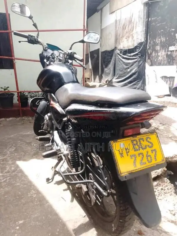 Bajaj Discover 2015 Motorbike (Used)