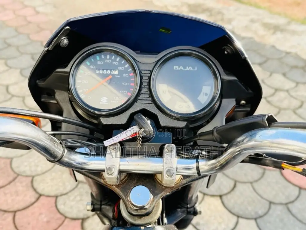 Bajaj CT-100 2016 Motorbike (Used)
