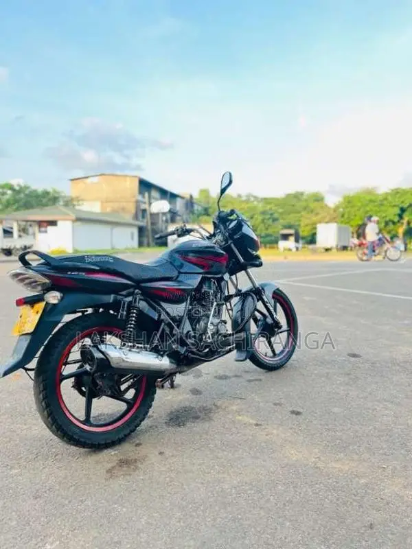 Bajaj Discover 2011 Motorbike (Used)