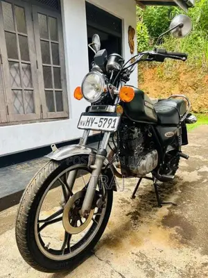 Suzuki GN125 Japan 2004 Motorbike (Used)