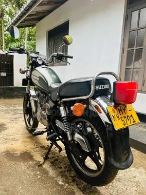 Suzuki GN125 Japan 2004 Motorbike (Used)