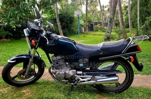 Honda Deluxe 125 2003 Motorbike (Used)