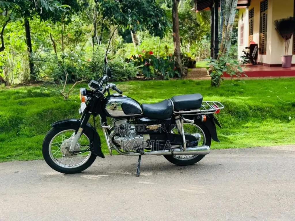 Honda Benly 140 Chasi 2000 Motorbike (Used)