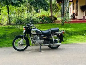 Honda Benly 140 Chasi 2000 Motorbike (Used)