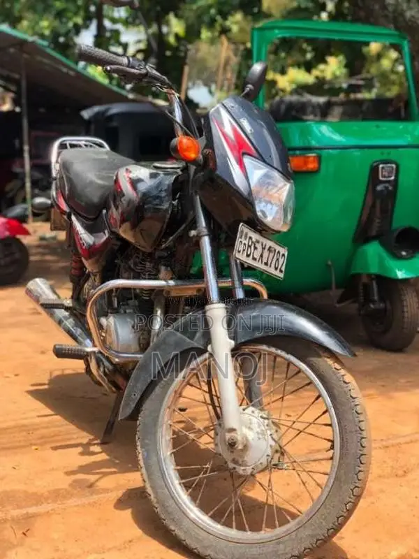 Bajaj CT-100 2017 Motorbike (Used)