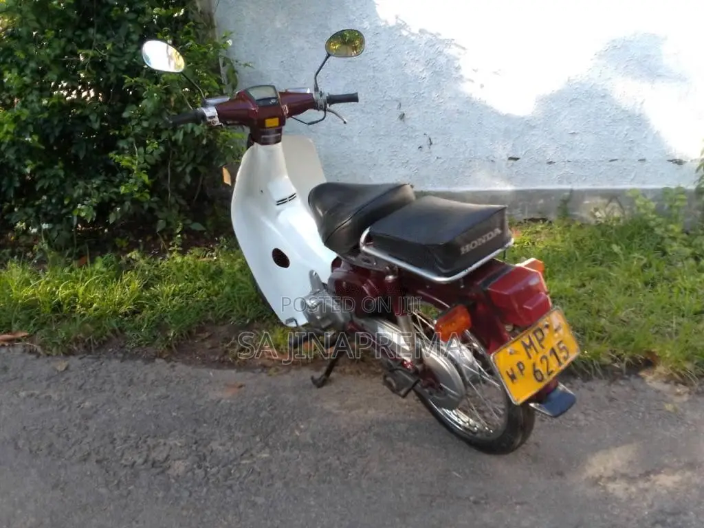 Honda Super Cub Custom 2005 Motorbike (Used)