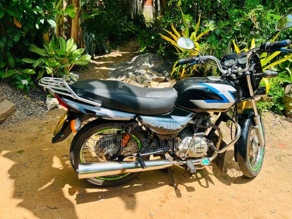 Bajaj CT-100 2012 Motorbike (Used)