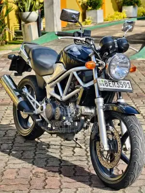 Honda VTR 250 FI 2012 Motorbike (Used)