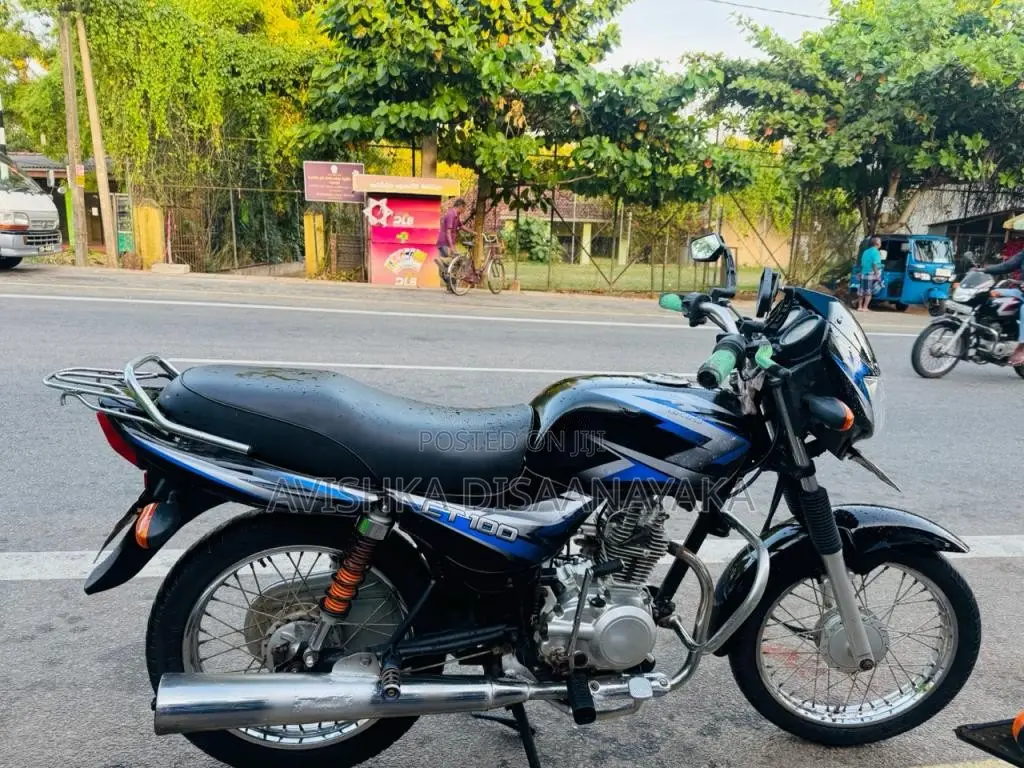 Bajaj CT-100 2010 Motorbike (Used)