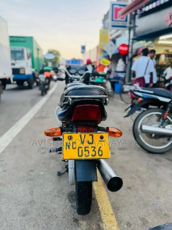 Bajaj CT-100 2010 Motorbike (Used)