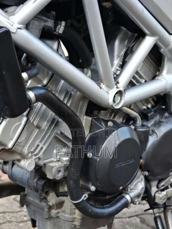 Honda VTR 250 FI 2012 Motorbike (Used)