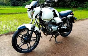 Bajaj V15 2016 Motorbike (Used)