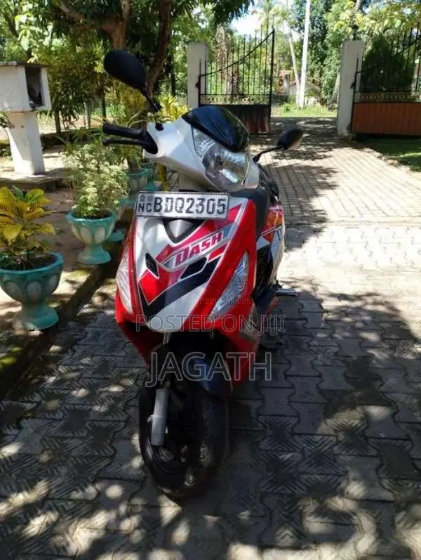 Hero Dash 2015 Motorbike (Used)