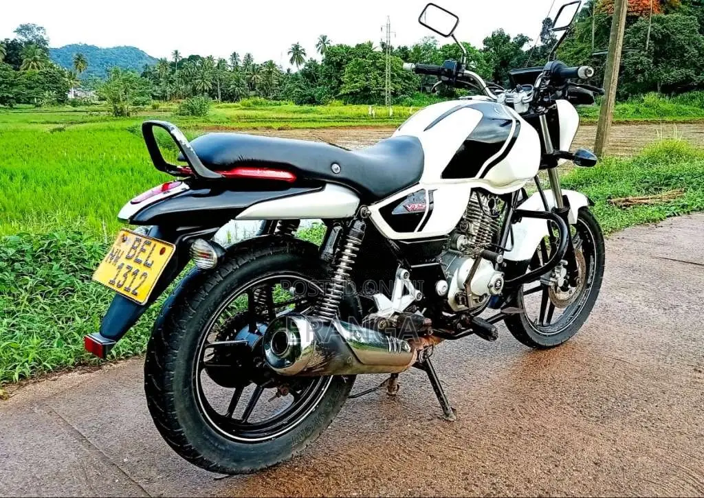 Bajaj V15 2016 Motorbike (Used)