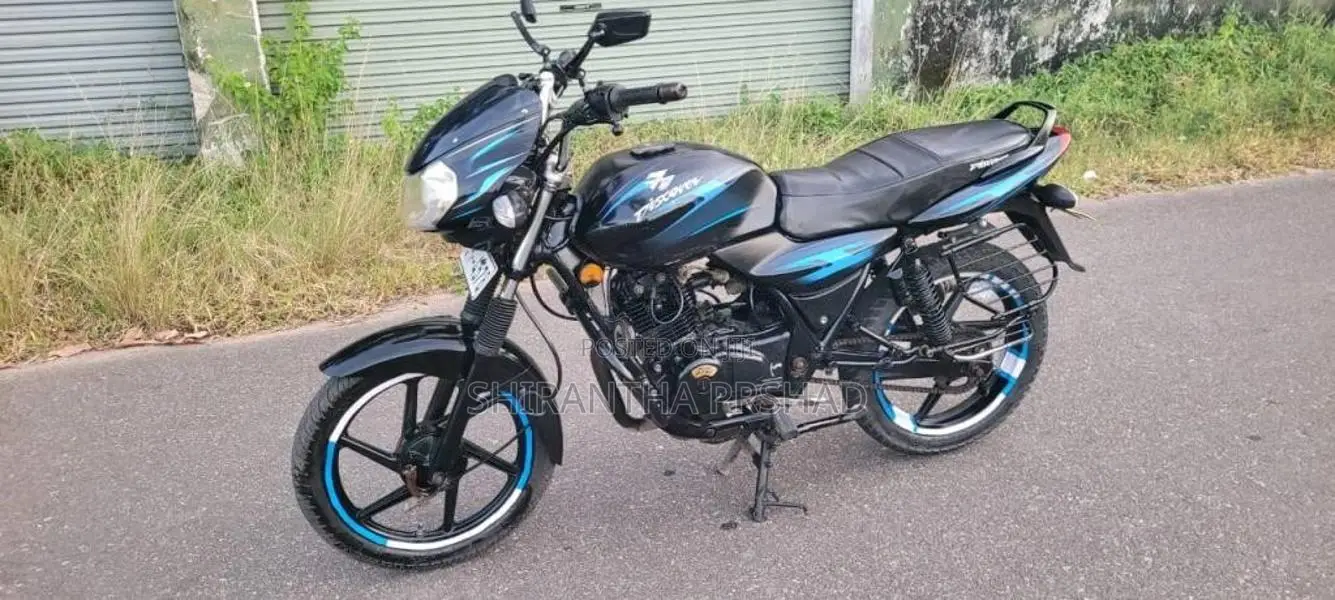 Bajaj Discover 2006 Motorbike (Used)