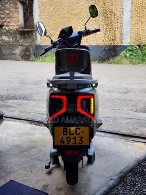 TAILG F71 Electric Scooter 2026 Motorbike (Used)
